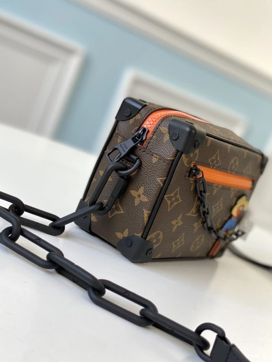 TRUNK VUITTON SOFT LOUIS 0728